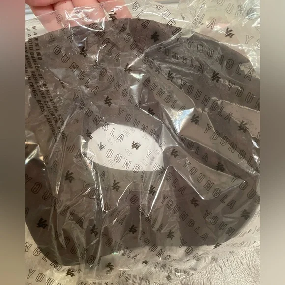 YOUNGLA hat - Picture 2 of 4